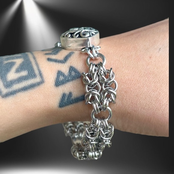 Maille stainless steel heart clasp bracelet . Handmade link chain - Picture 2 of 11
